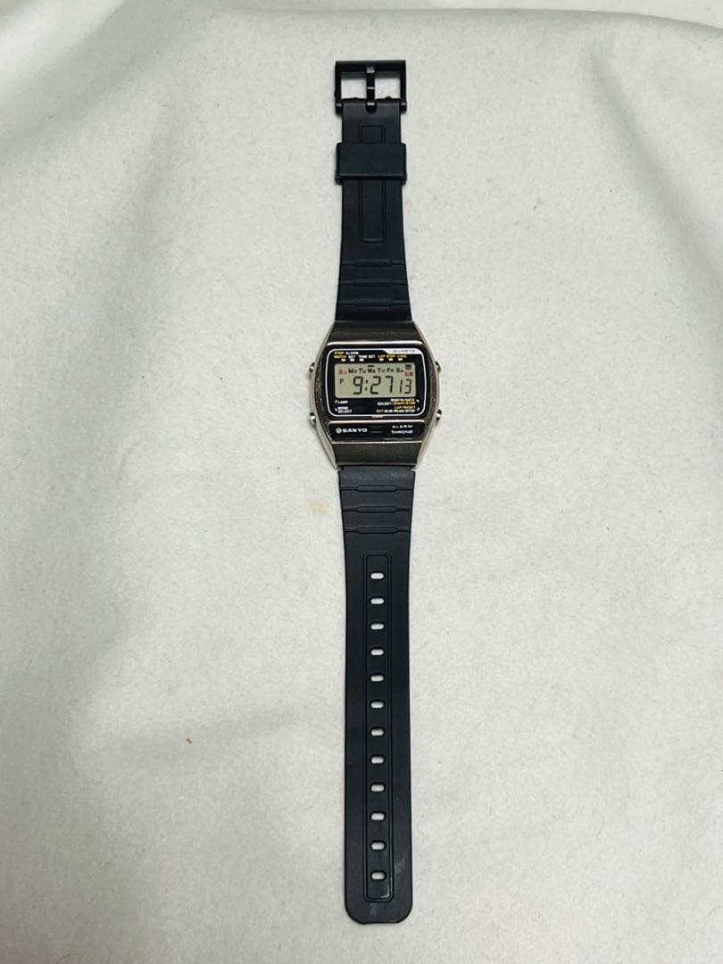 SANYOサンヨー359-21C デジタル腕時計　電池:/ベルト新品　稼働品