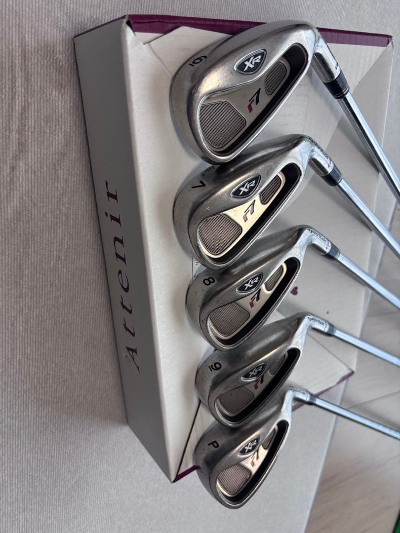 【大安売り】Taylor Made アイアン5本セット: R7 XR