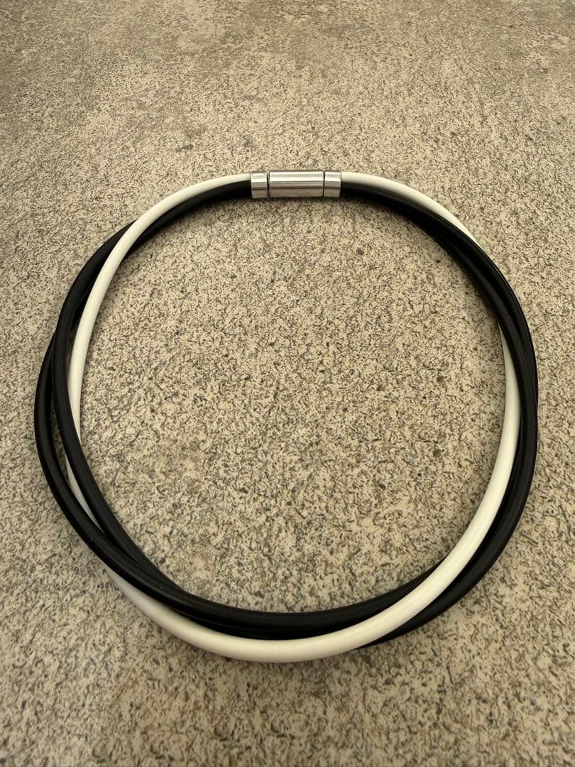 SEVルーパー type3M ネックレス 黒×白 45cm
