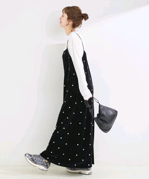 B.C STOCK【WEB限定】手洗い可 / ベロアフラワー刺繍ワンピース