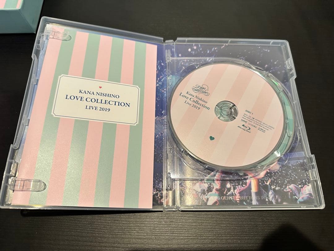 【美品】西野カナ 2019 DVD ライブ　完全生産限定盤　Blu-ray