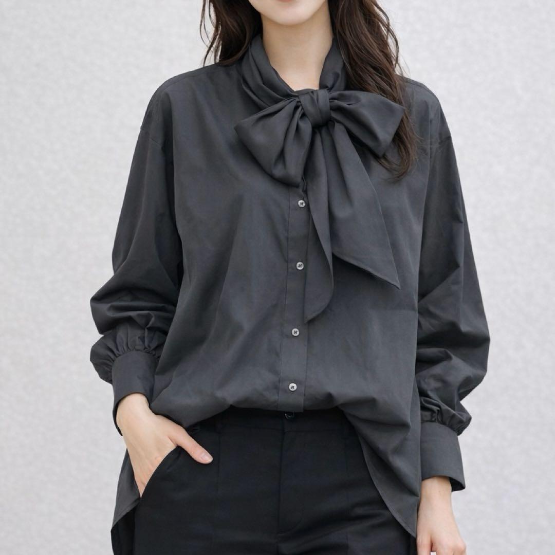 近年ウィムガゼット　タイプライターボウタイブラウスオーバーサイズドルマンスリーブ