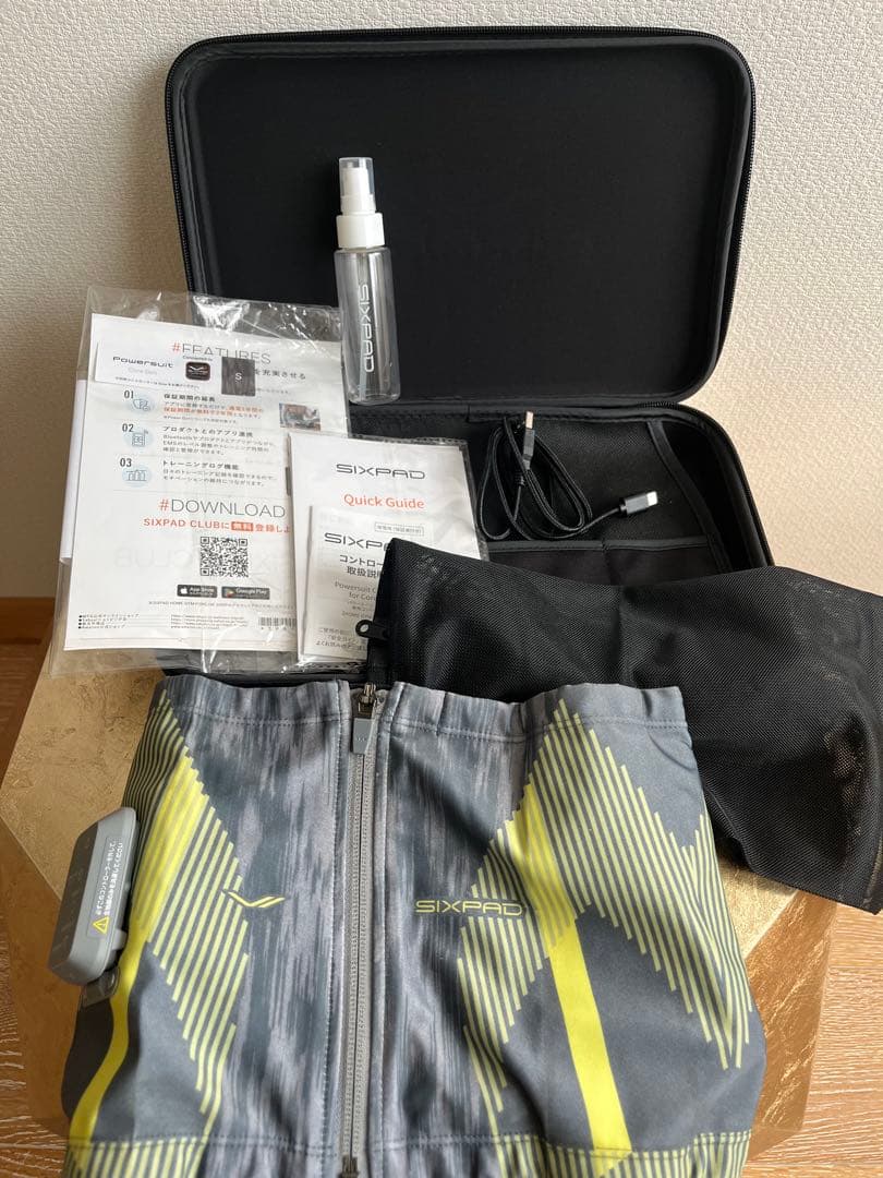 SIXPAD エクササイズウェア グレー/イエロー