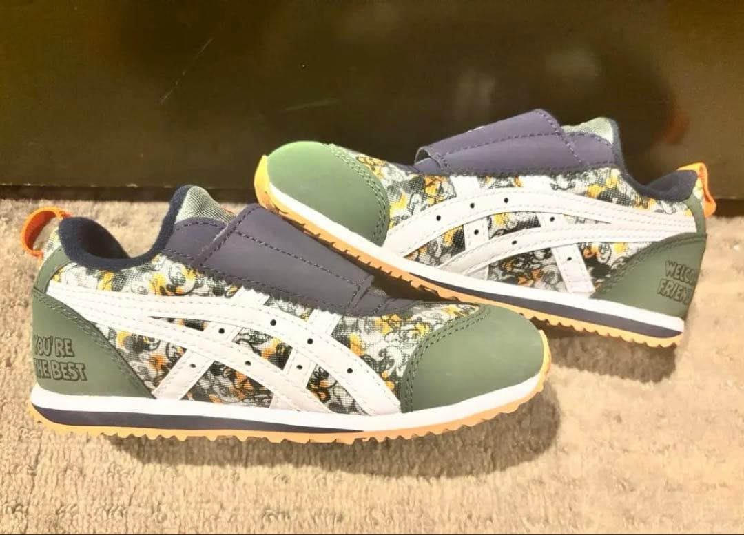 アシックス　スクスク　18センチ　ディズニー　ミッキー　ベージュ　未使用　靴