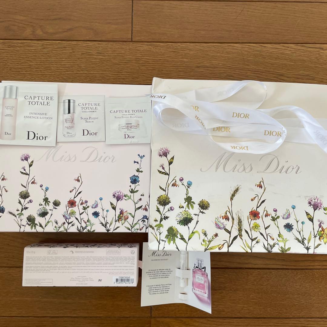 Miss Dior バス用ローズボールとサンプルセット新品　　　15g×10個