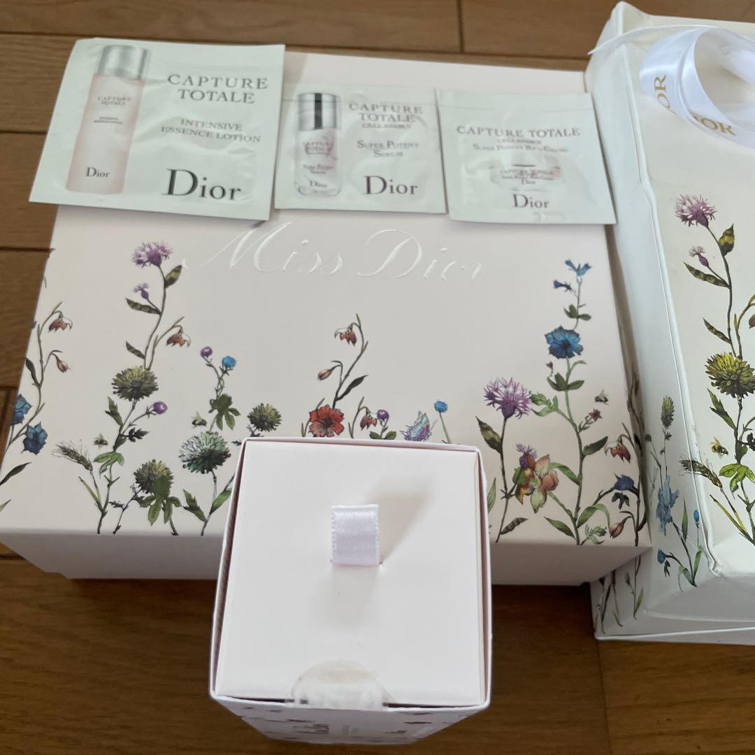 Miss Dior バス用ローズボールとサンプルセット新品　　　15g×10個
