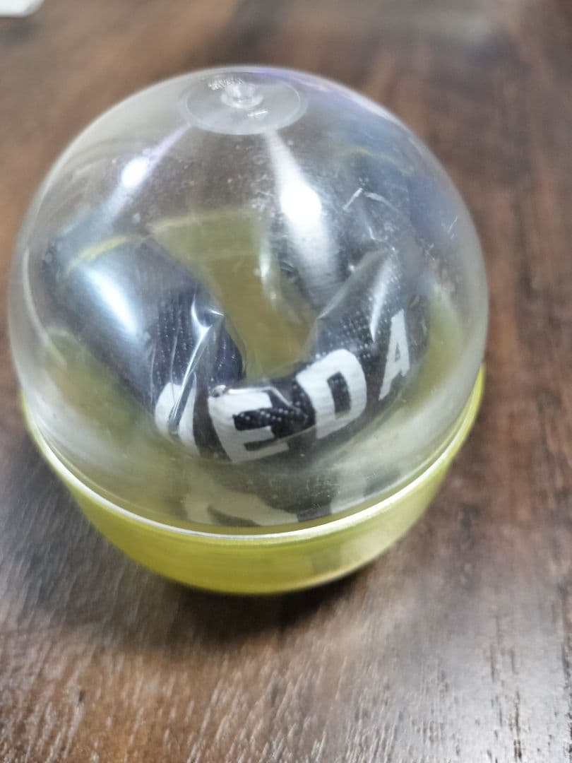 阪神タイガース　植田海選手　ガチャガチャ　ストラップ