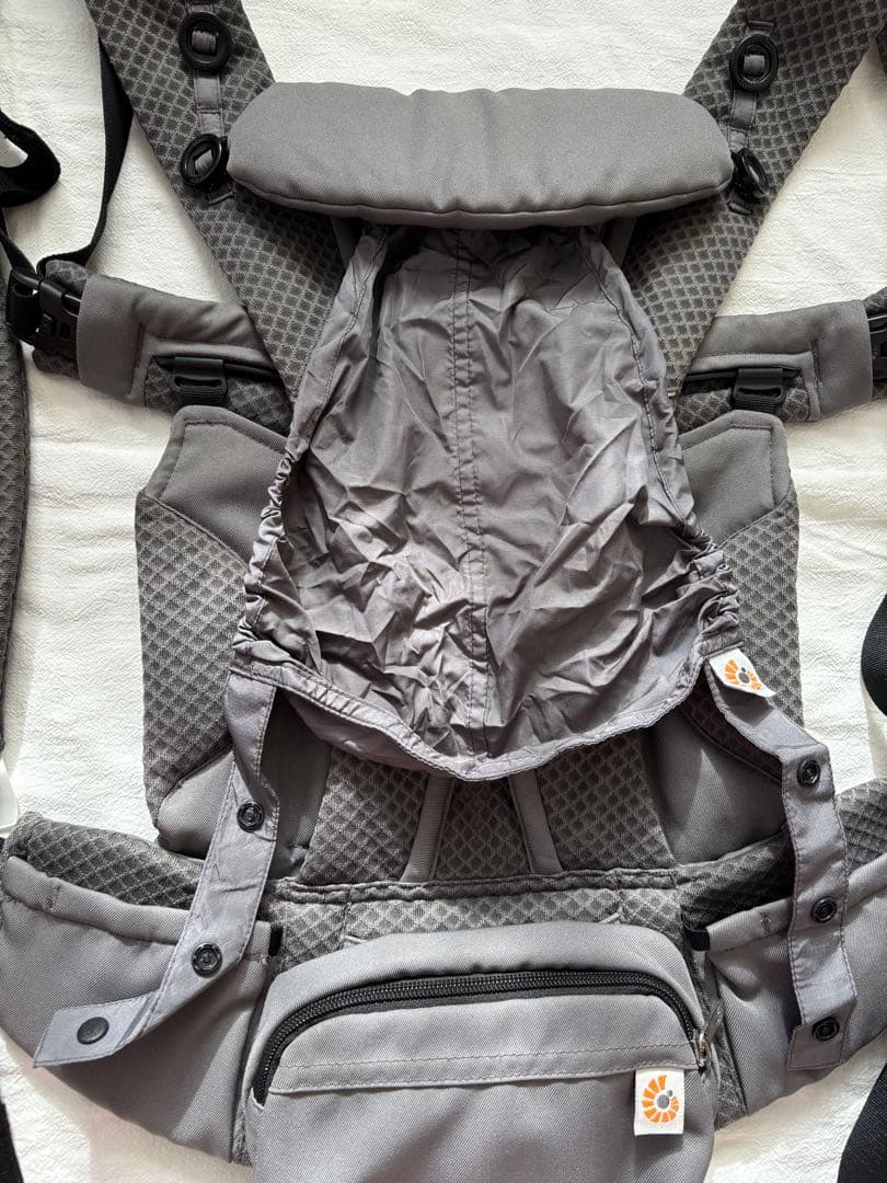 ergobaby OMNI breeze グラファイトグレー