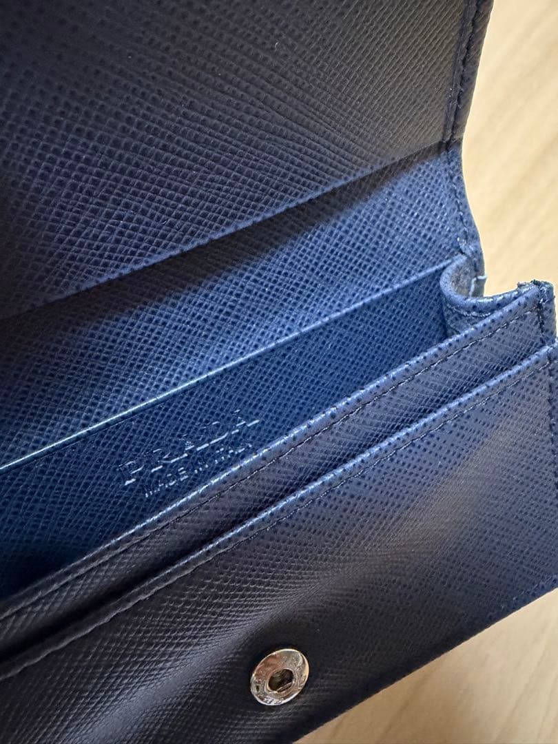 PRADA ネイビー レザー 名刺入れ