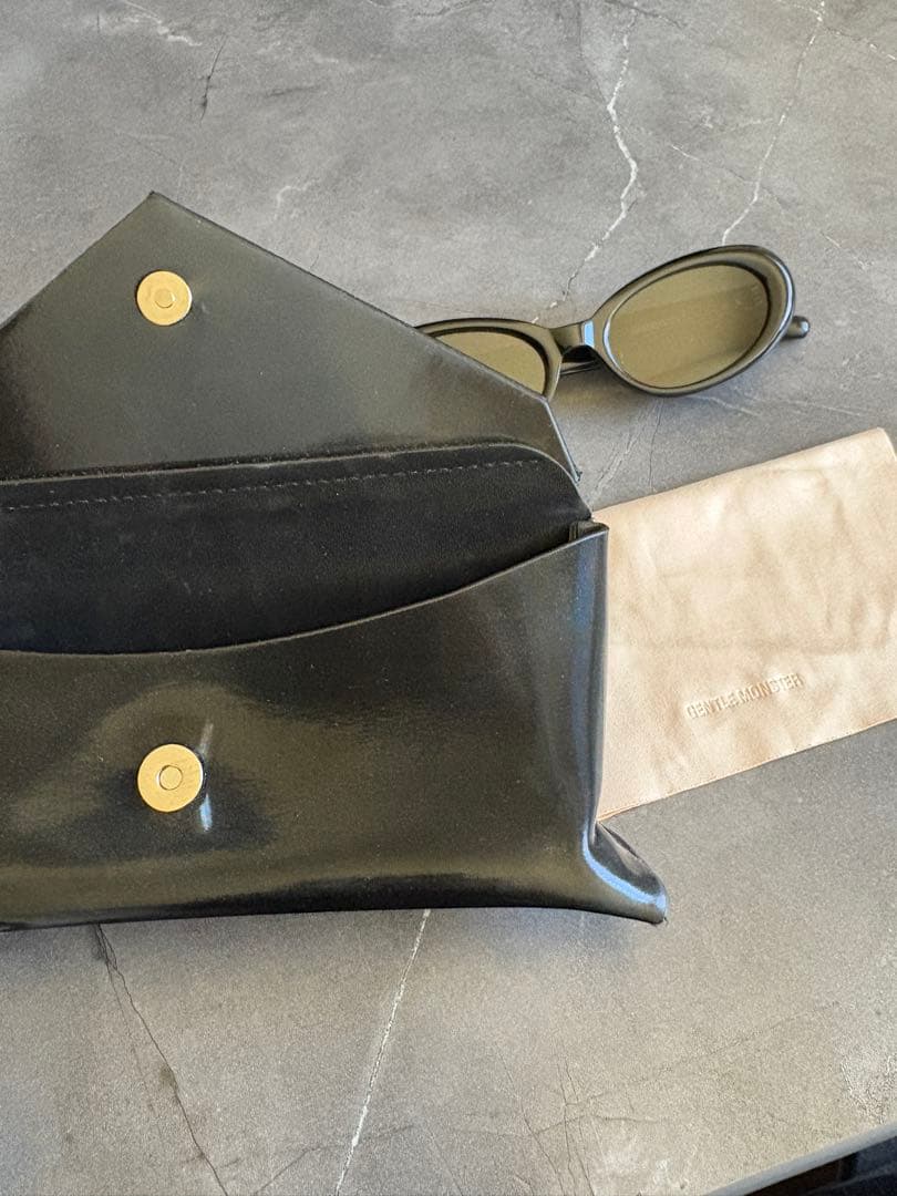 ジェントルモンスター サングラス ケース付き