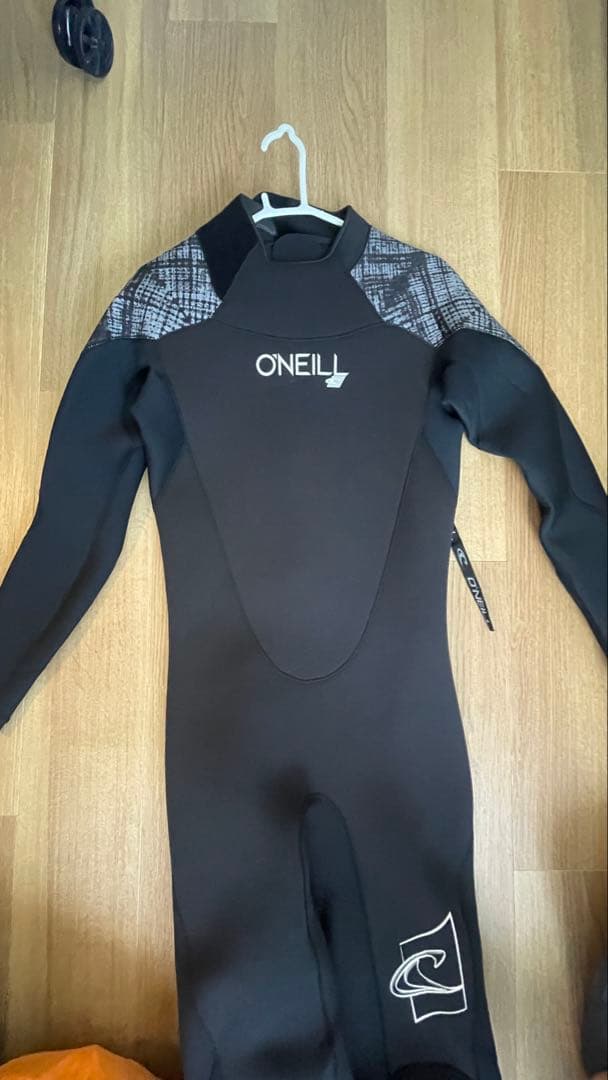 【発送即日可】未使用ONEILL ブラック フルスーツ/ウェットスーツ