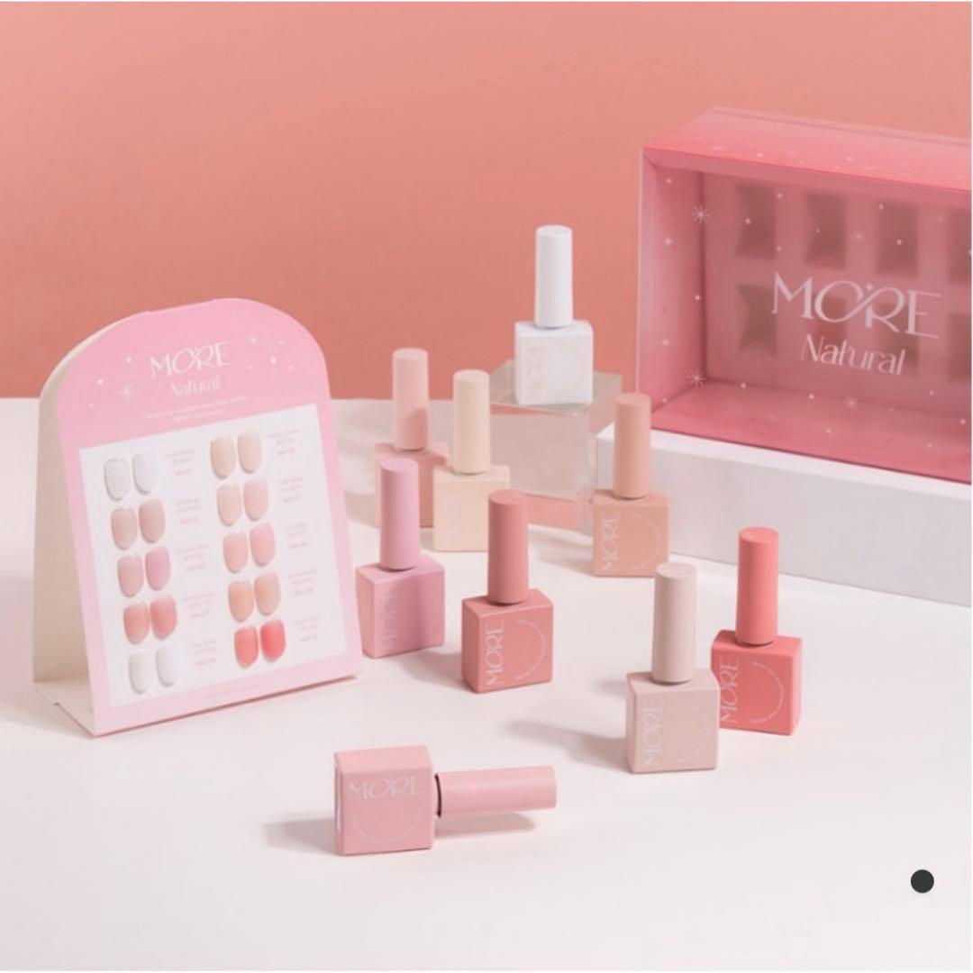 韓国　MORE ネイルカラーセット