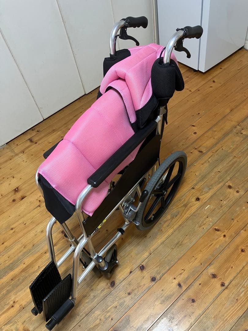 PARAMOUNT BED 介助用車椅子 ピンク/黒