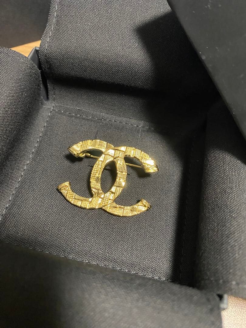 CHANEL カメリア ゴールドダブルCブローチ 新品未使用