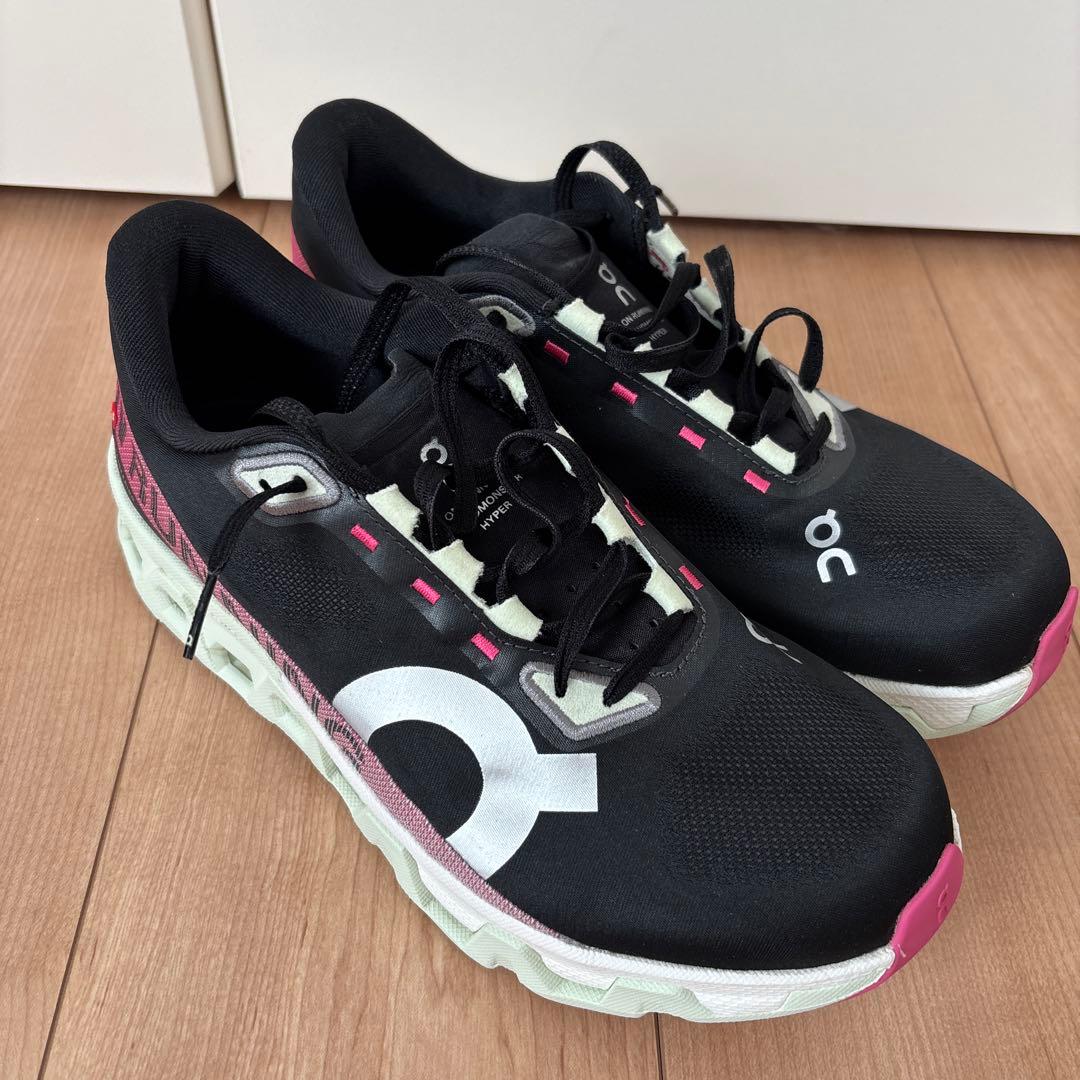 【匿名配送】オン クラウドモンスター ハイパー 25.5cm