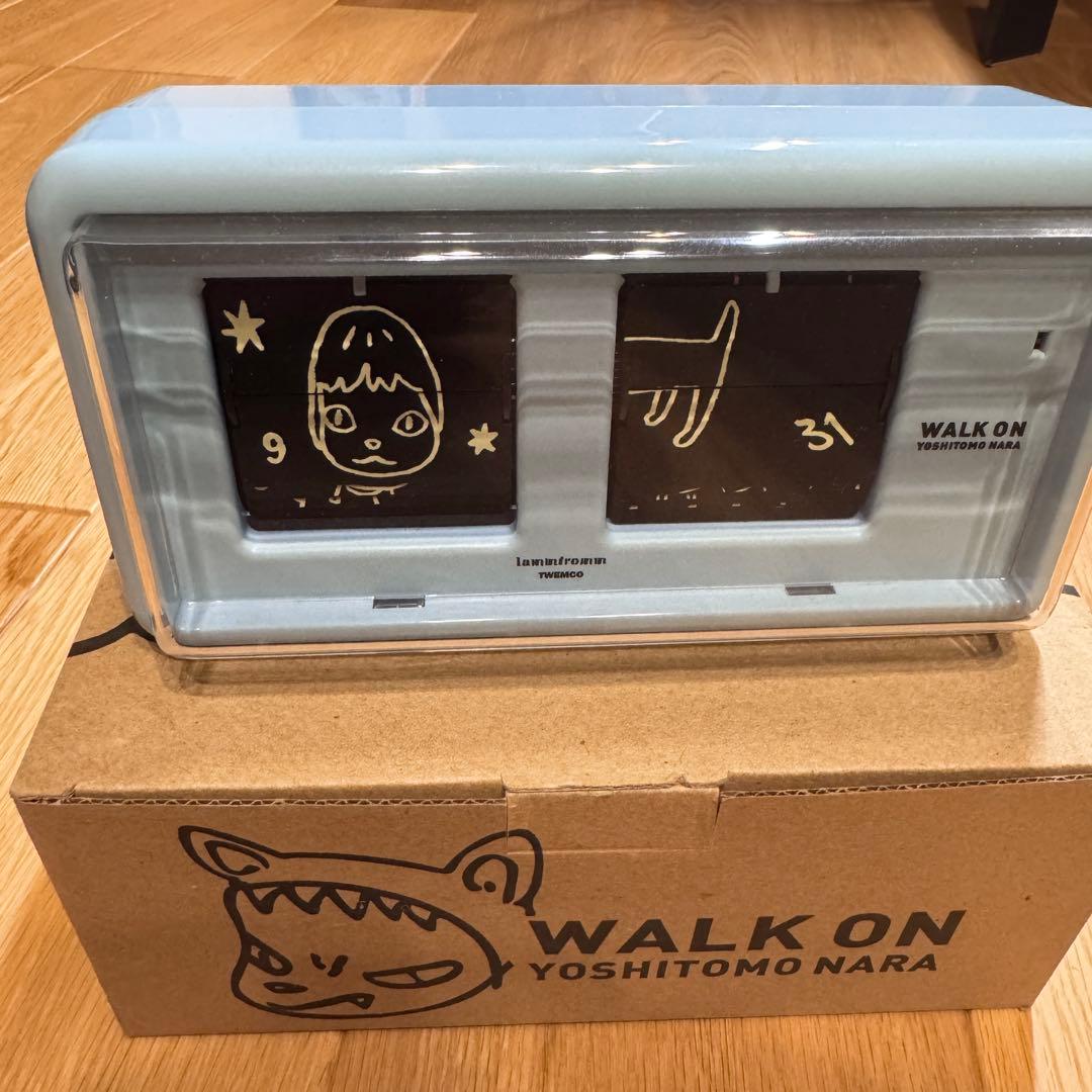 奈良美智 パタパタクロック WALK ON ブルー ラムフロム