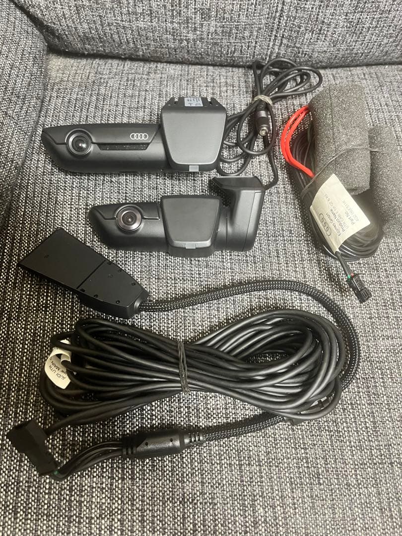 Audi アウディ UTR 純正 ドライブレコーダー 前後カメラ 配線付き