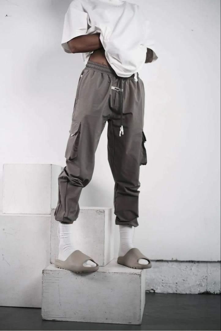 PVOT SOLITUDE STRETCH CARGO PANTS L 美品