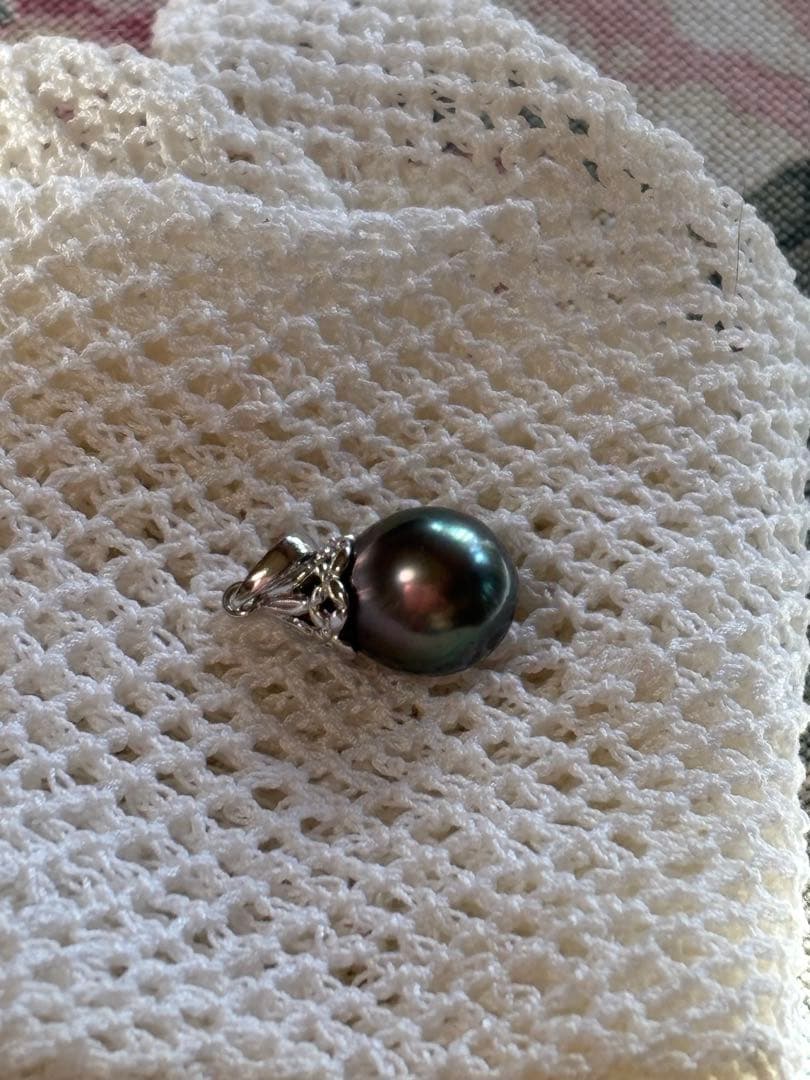 黒蝶パール　ペンダントトップ