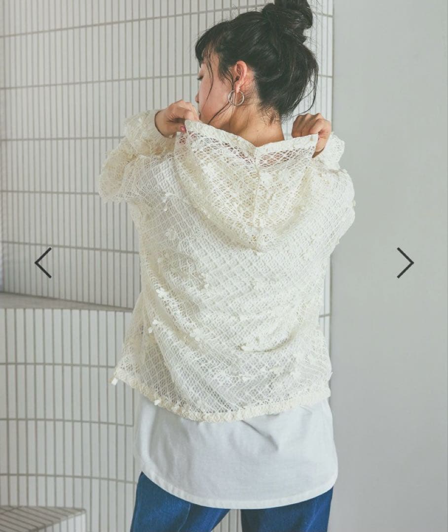 ニコアンド　niko and… 3D フラワーメッシュフーディー　アイボリー