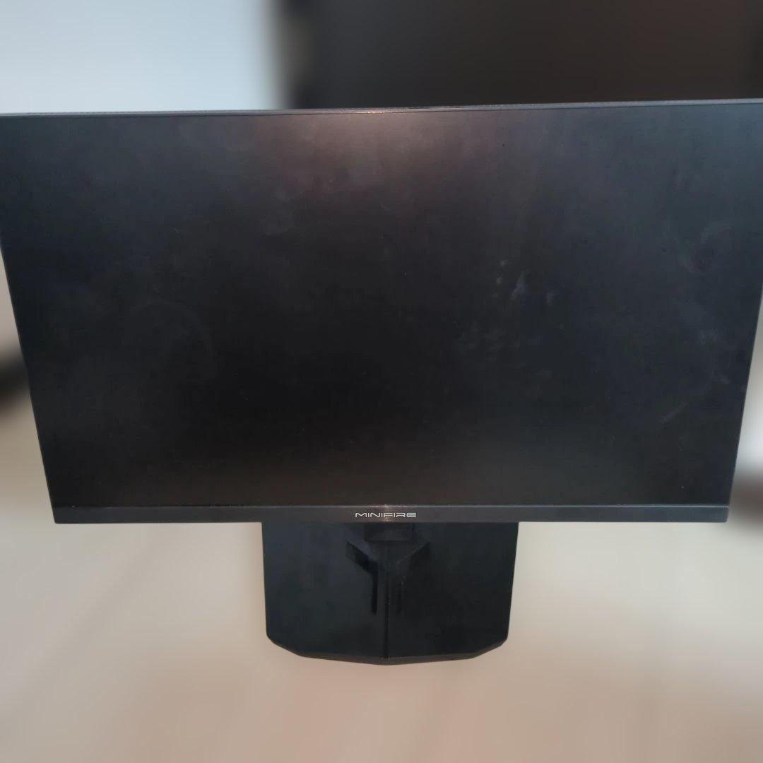 ゲーミングモニター 180hz 付属品全てあります