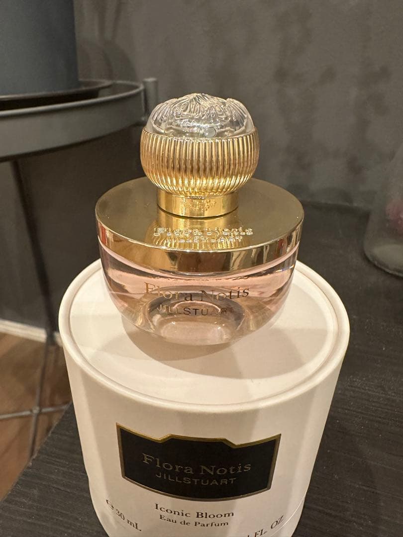 アイコニックブルーム　オードパルファン