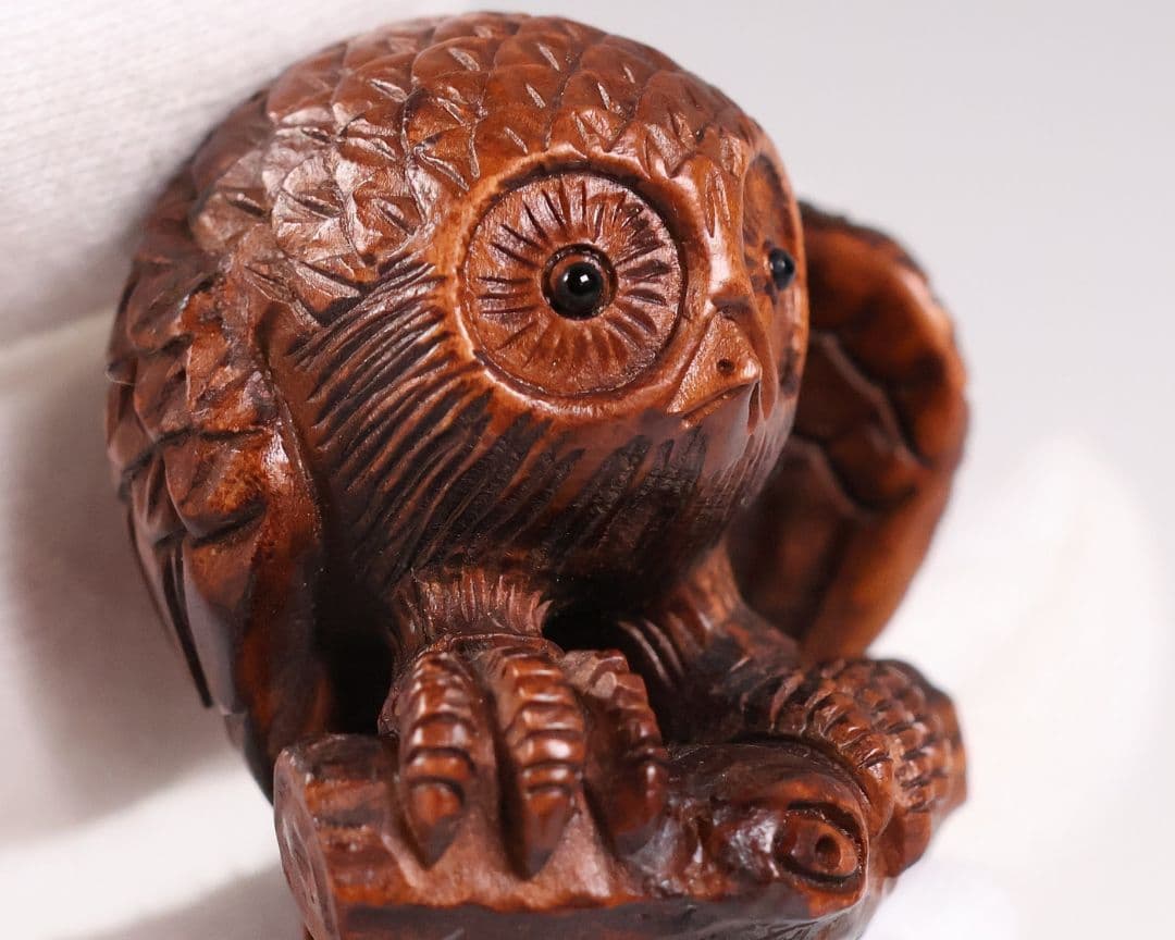 木製 提物 根付 正次(銘) 梟 ふくろう 彫刻 木彫り【MA923】