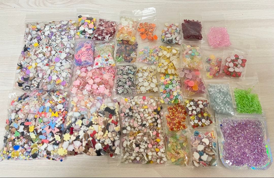 ネイルパーツ　700g以上　まとめ　大容量