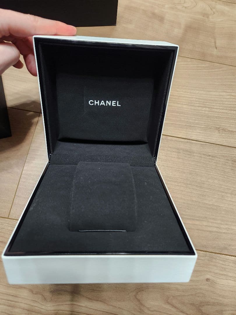 CHANEL　時計　ケース　紙袋