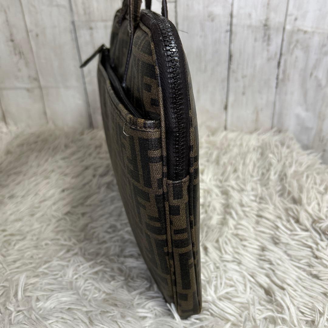 FENDI ズッカ　PCケース　ビジネスバッグ　ハンドバッグ　ロゴ
