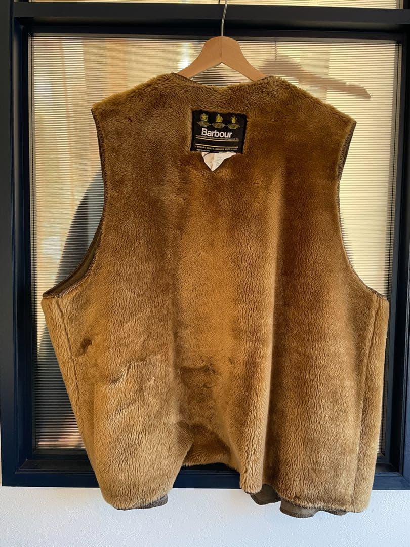 Barbour ブラウン フェイクファーベスト