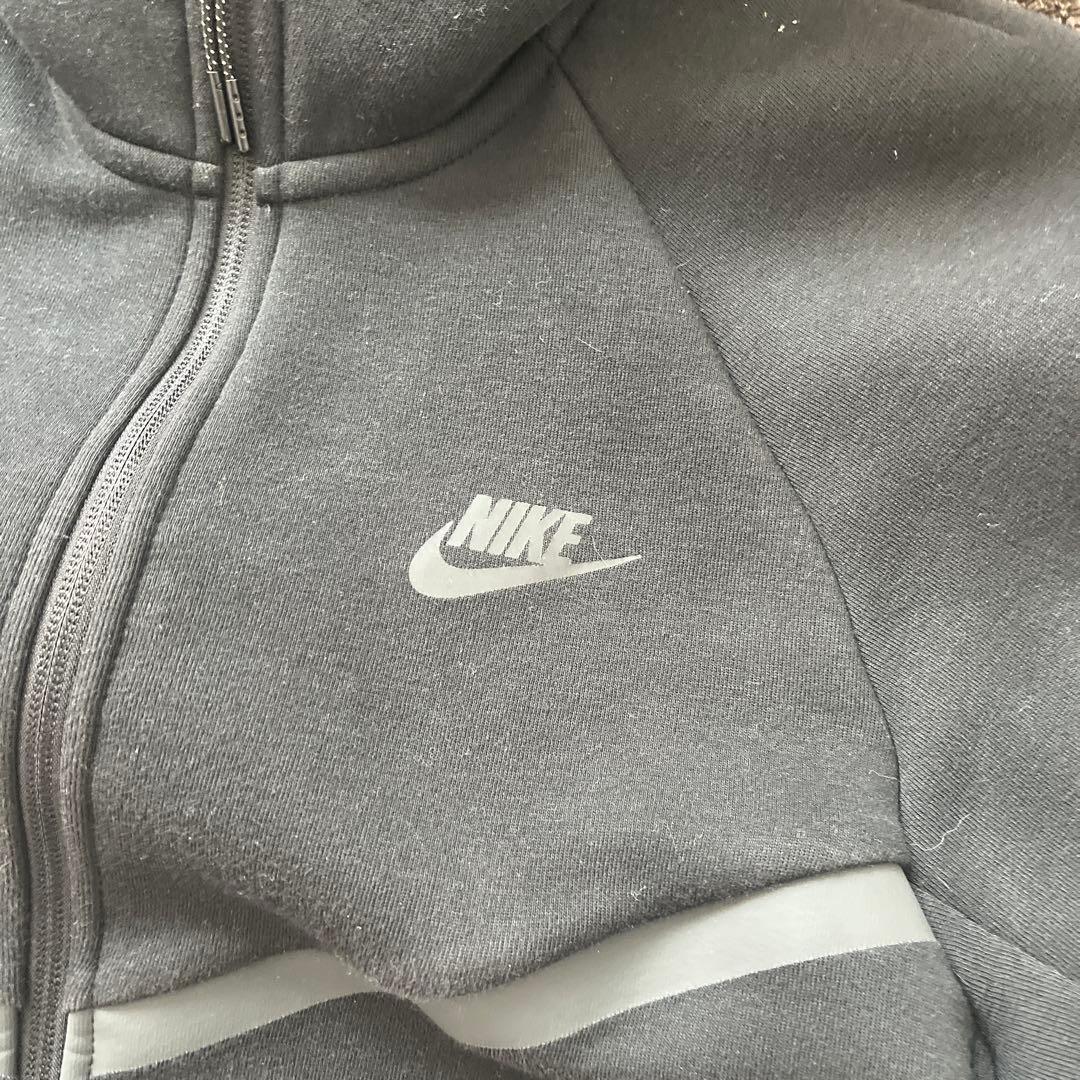 Nikeテックフリース