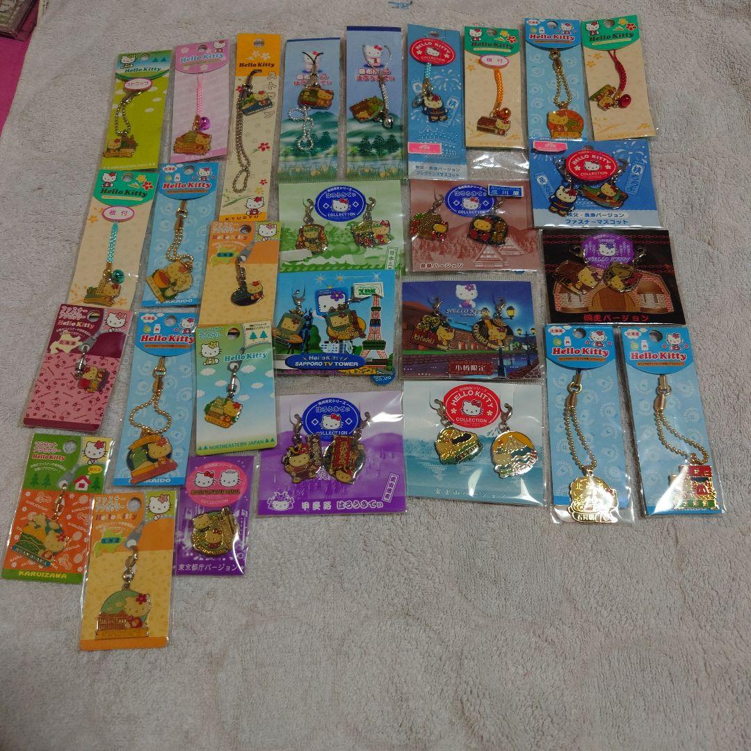 ご当地キティメタルストラップ・ファスナーアクセサリー・ピンズ・根付28ヶセット