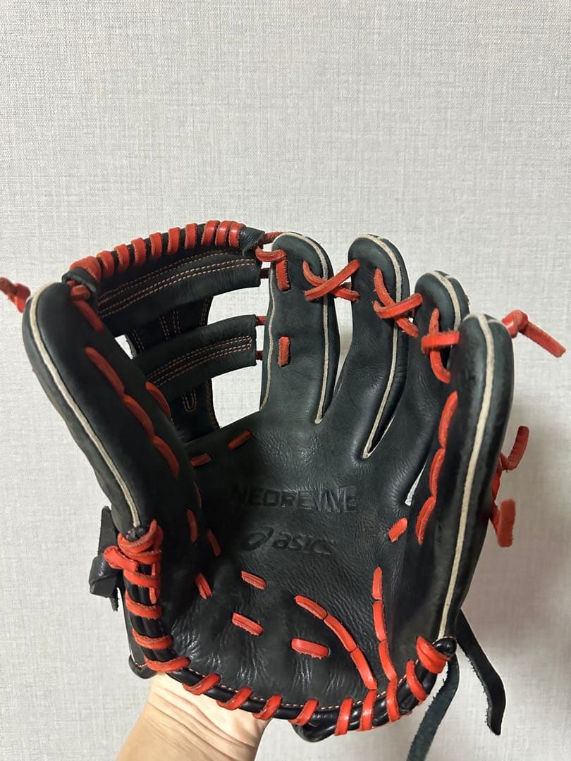asics NEOREVIVE 軟式グローブ 黒/赤