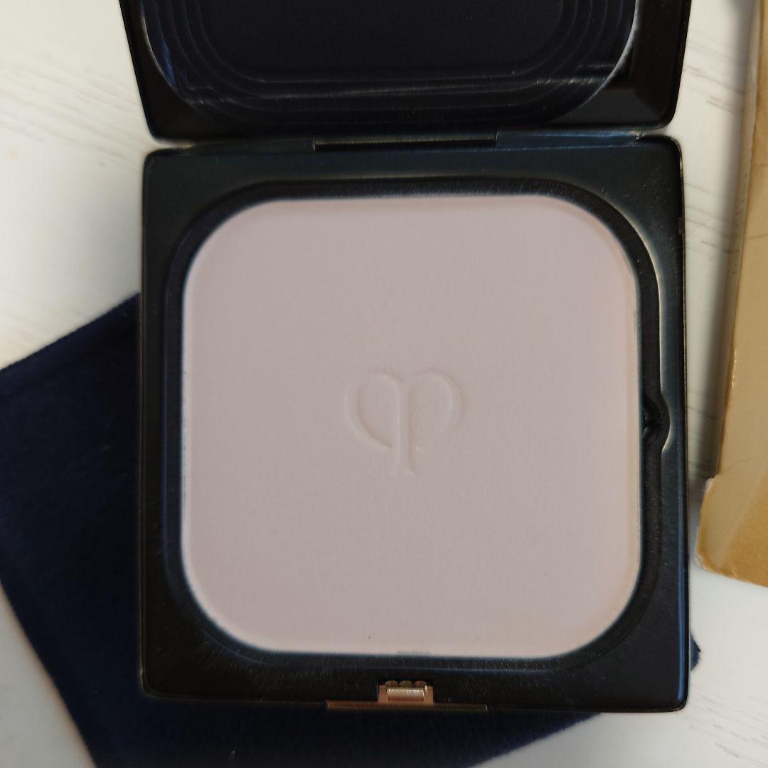 clé de peau プードルコンパクトエサンシエルnエレガントスリム