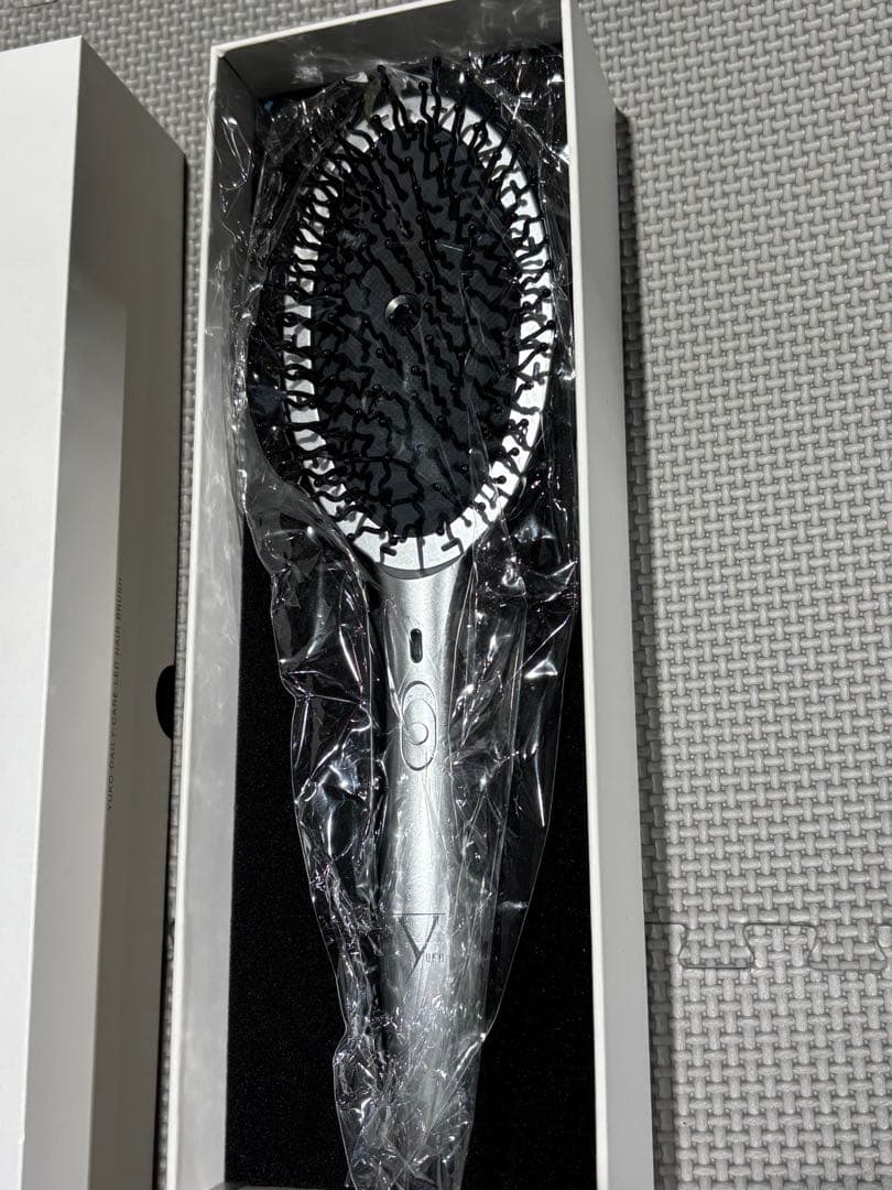 ファイテンYUKO LEDヘアブラシ