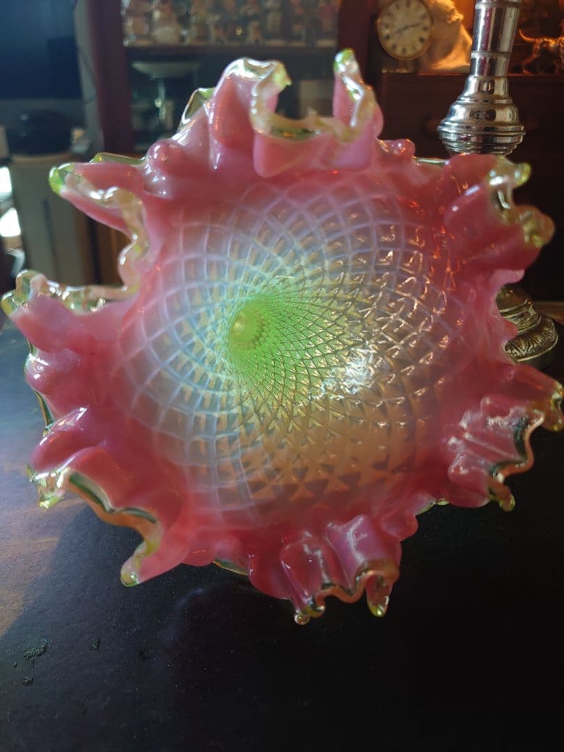 「売約済」フランス1890s'ヴィクトリアンクランベリー ヴァセリンSP花器