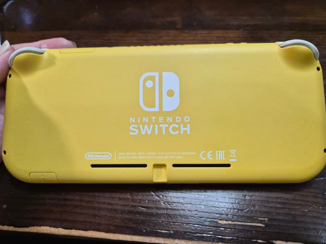 値下げしました！Nintendo Switch Lite 　本体のみ