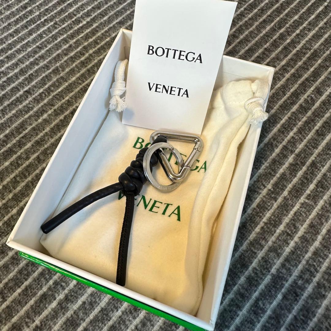 ☆極美品☆　ボッテガヴェネタ　キーリング　ネイビー　箱付き
