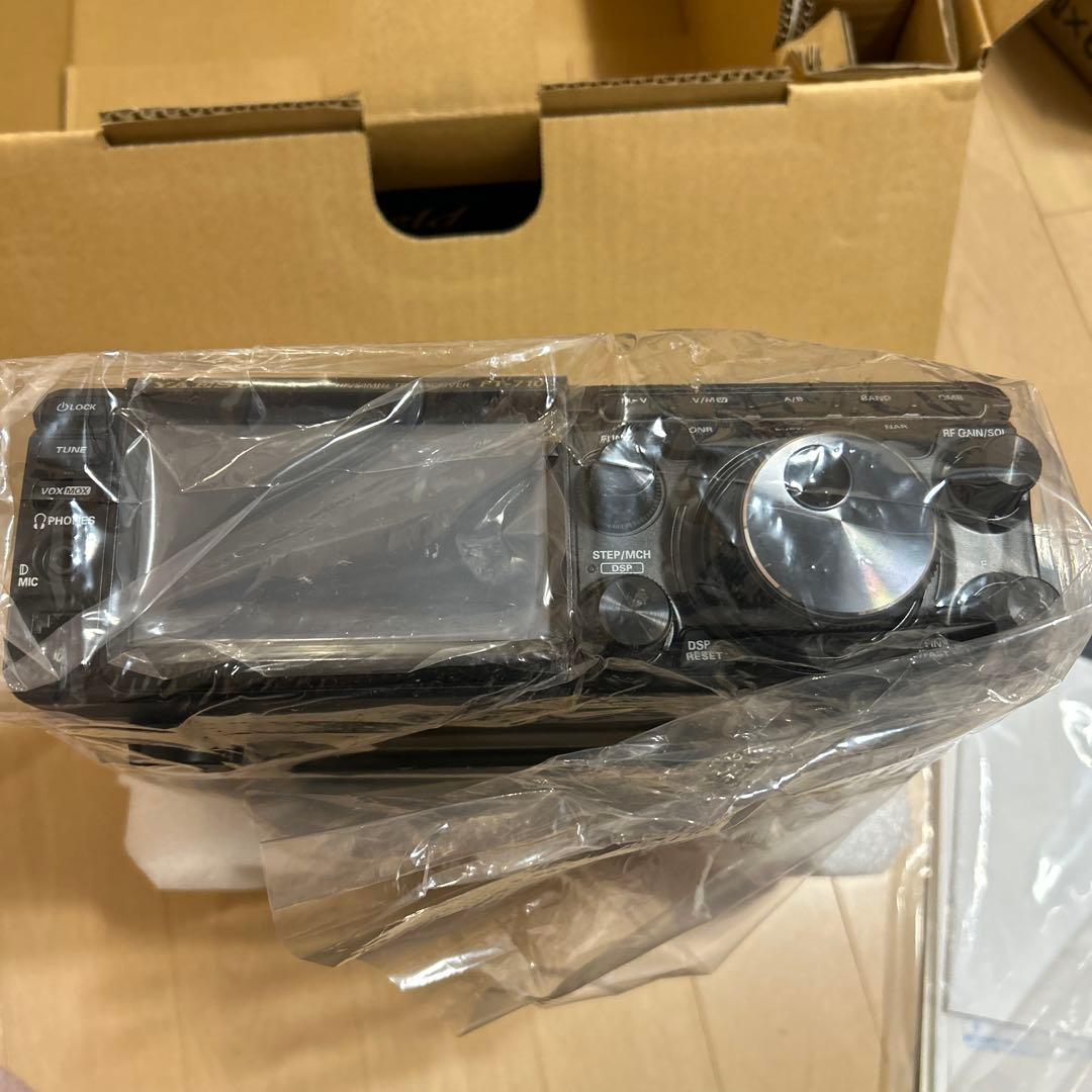 トランシーバー YAESU FT-710 Field HF/50MHz 100W