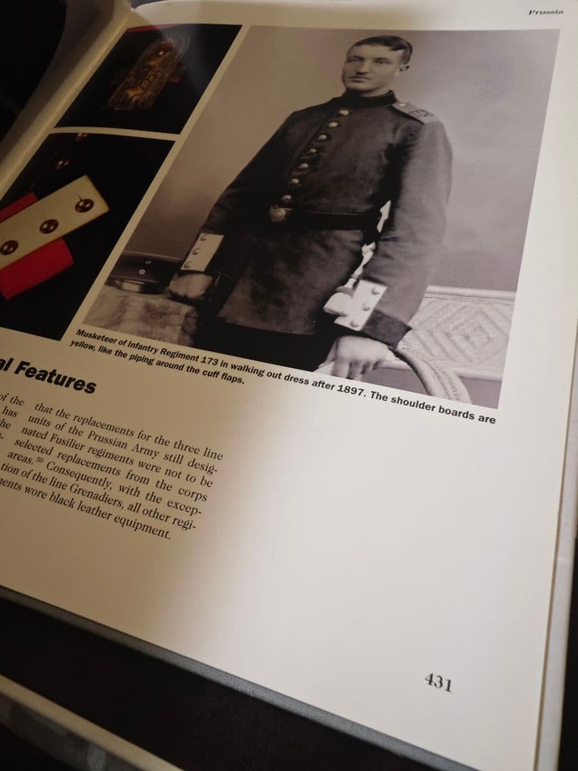 ドイツ　帝国　参考資料　コレクション2冊組 合計1300ページ