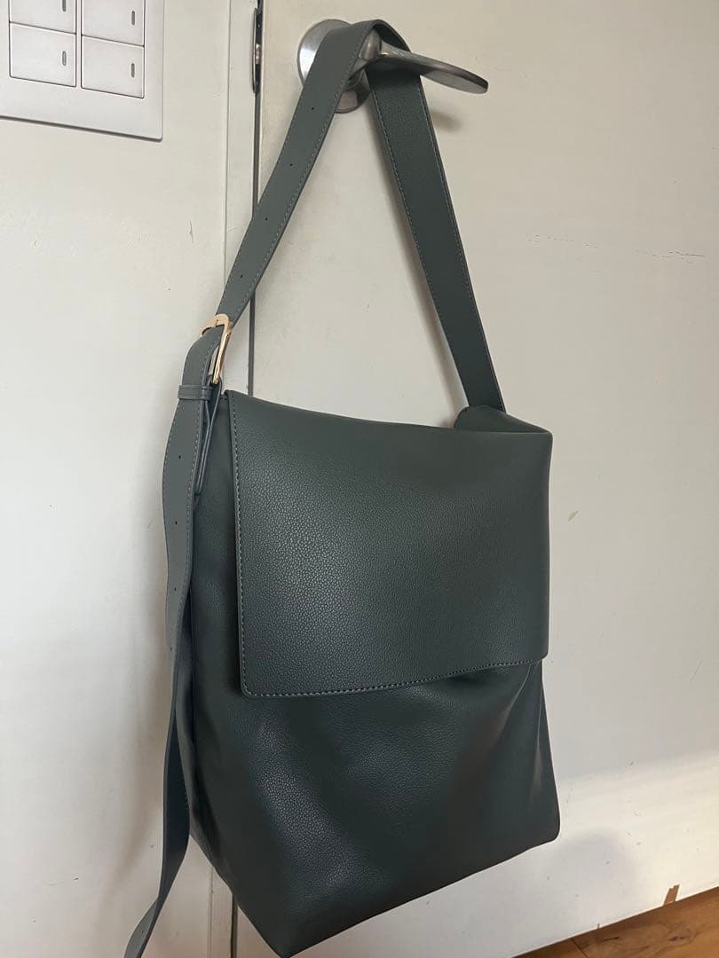 s.oyamada*SLOBE フェイクレザーBAG グリーン
