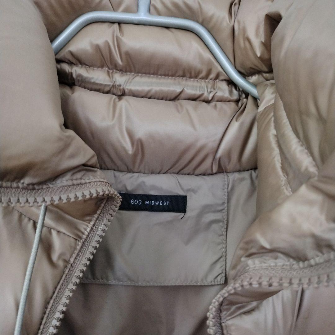 ベージュ ダウンベスト　未使用