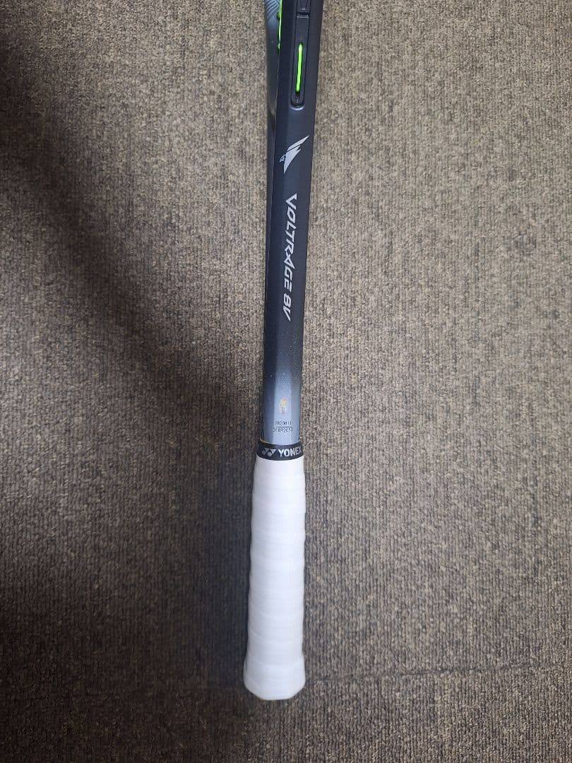 ソフトテニスラケット　ヨネックス　ボルトレイジ8V(カスタムフィット)