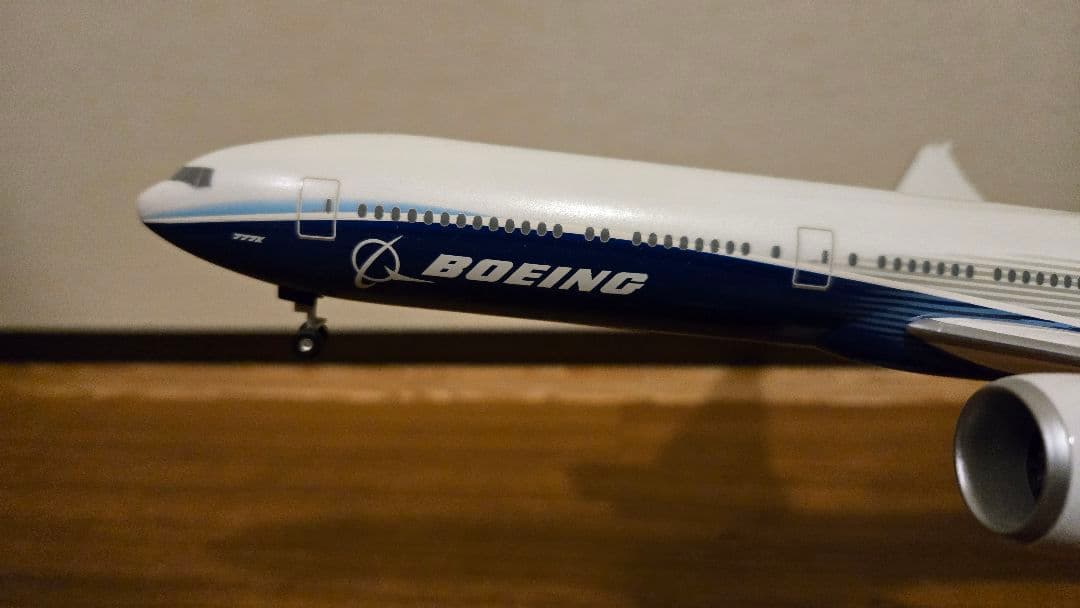 777X 777-9 1/200　ハウスカラー　ボーイング公式　模型