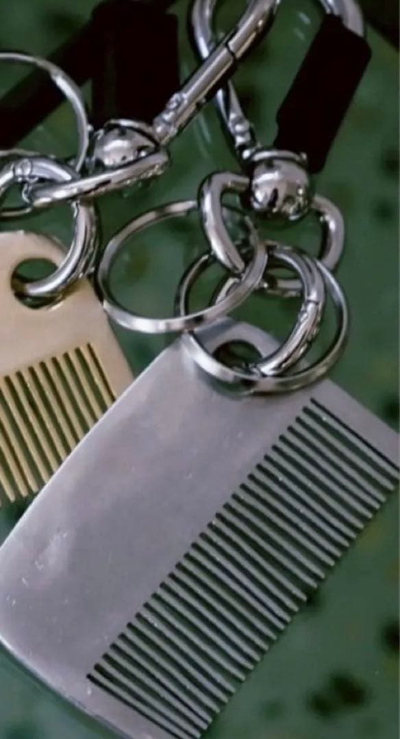 SYKIA×MAO Comb Key Ring