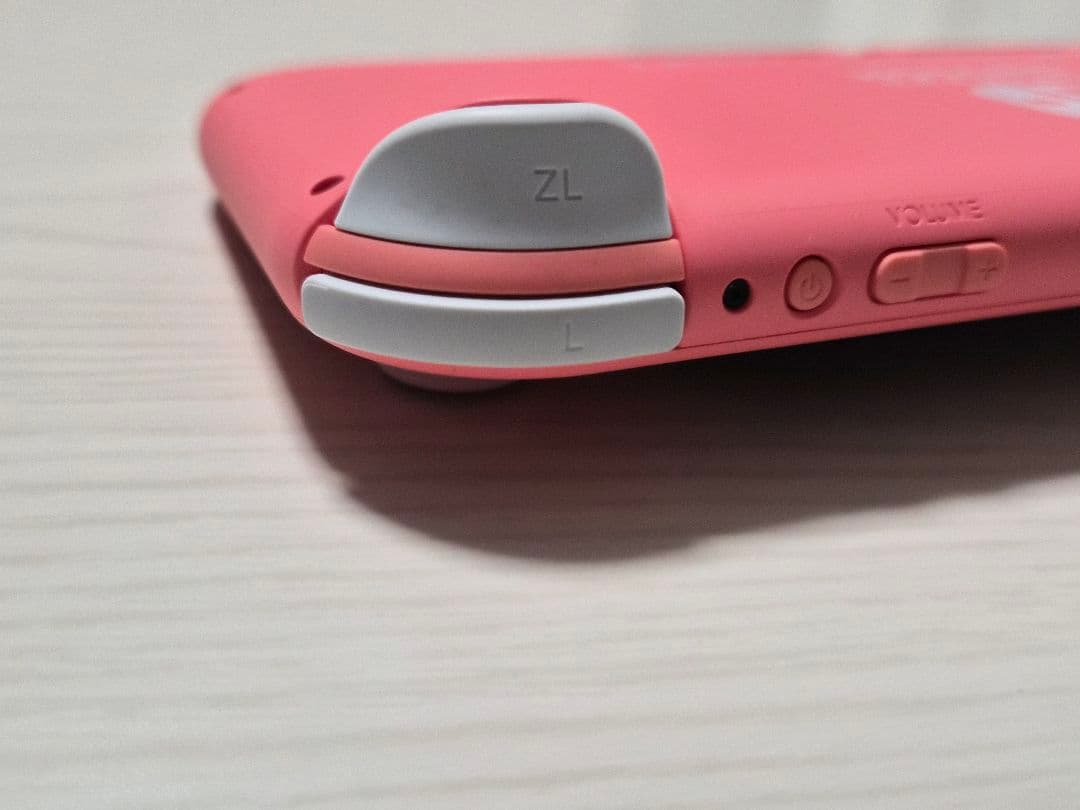 【美品】Nintendo Switch Lite コーラルピンク