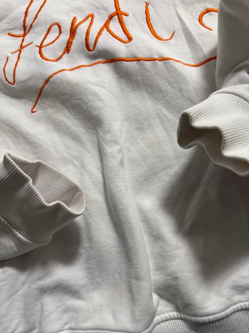 Fendi 刺繍ロゴ スウェット