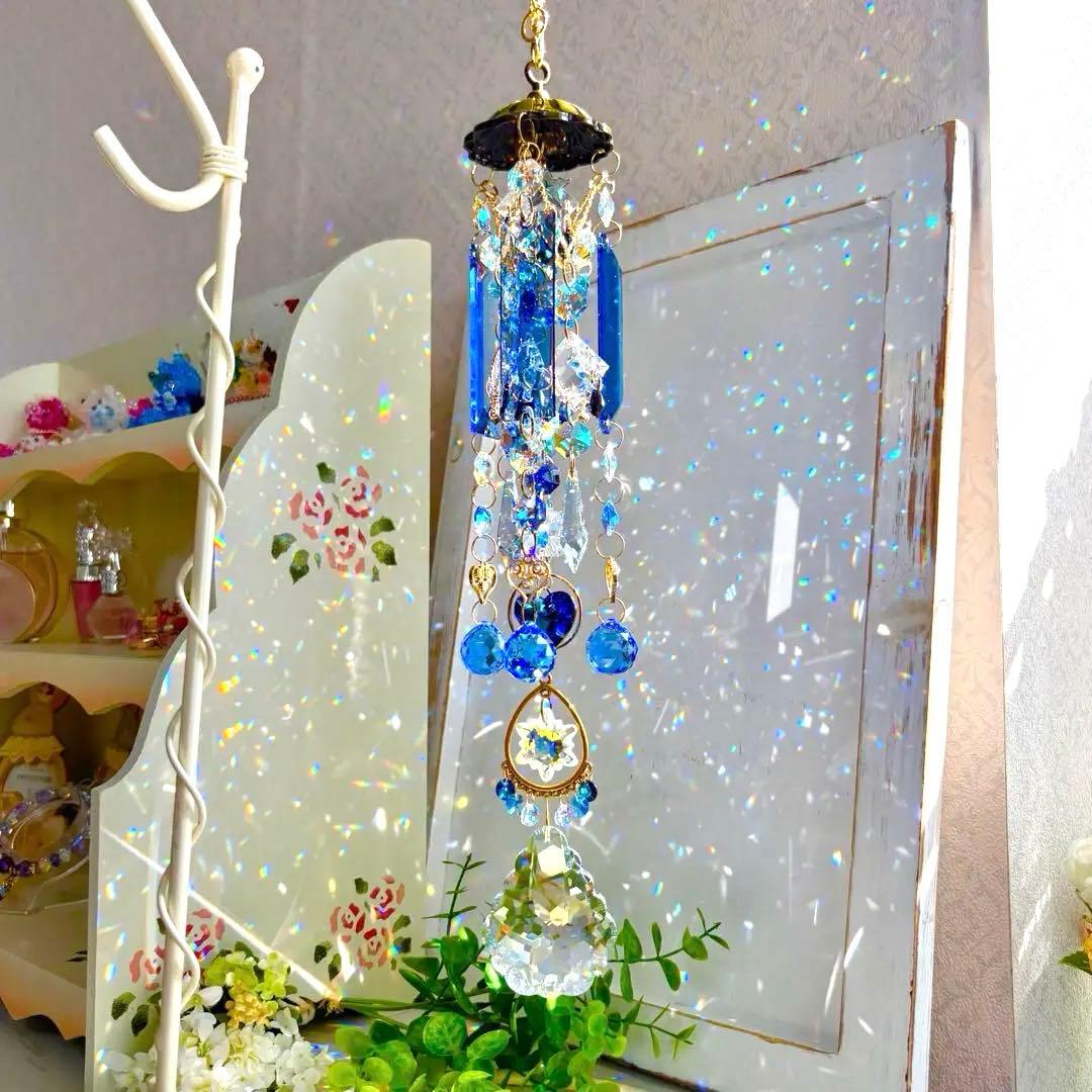 アラベスク✩.*˚ SWAROVSKIシャンデリア風サンキャッチャー