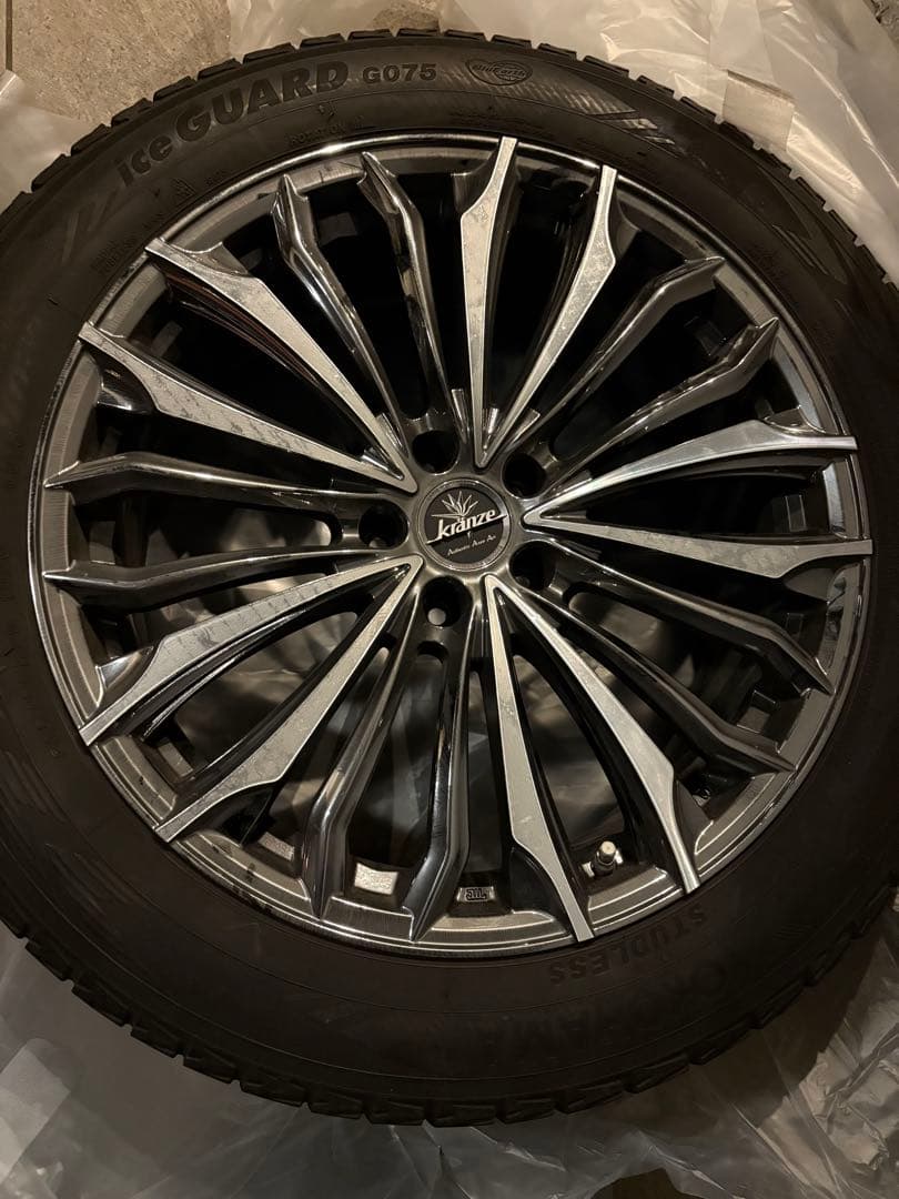 20インチ スタッドレスタイヤ４本セット(ホイール付き)